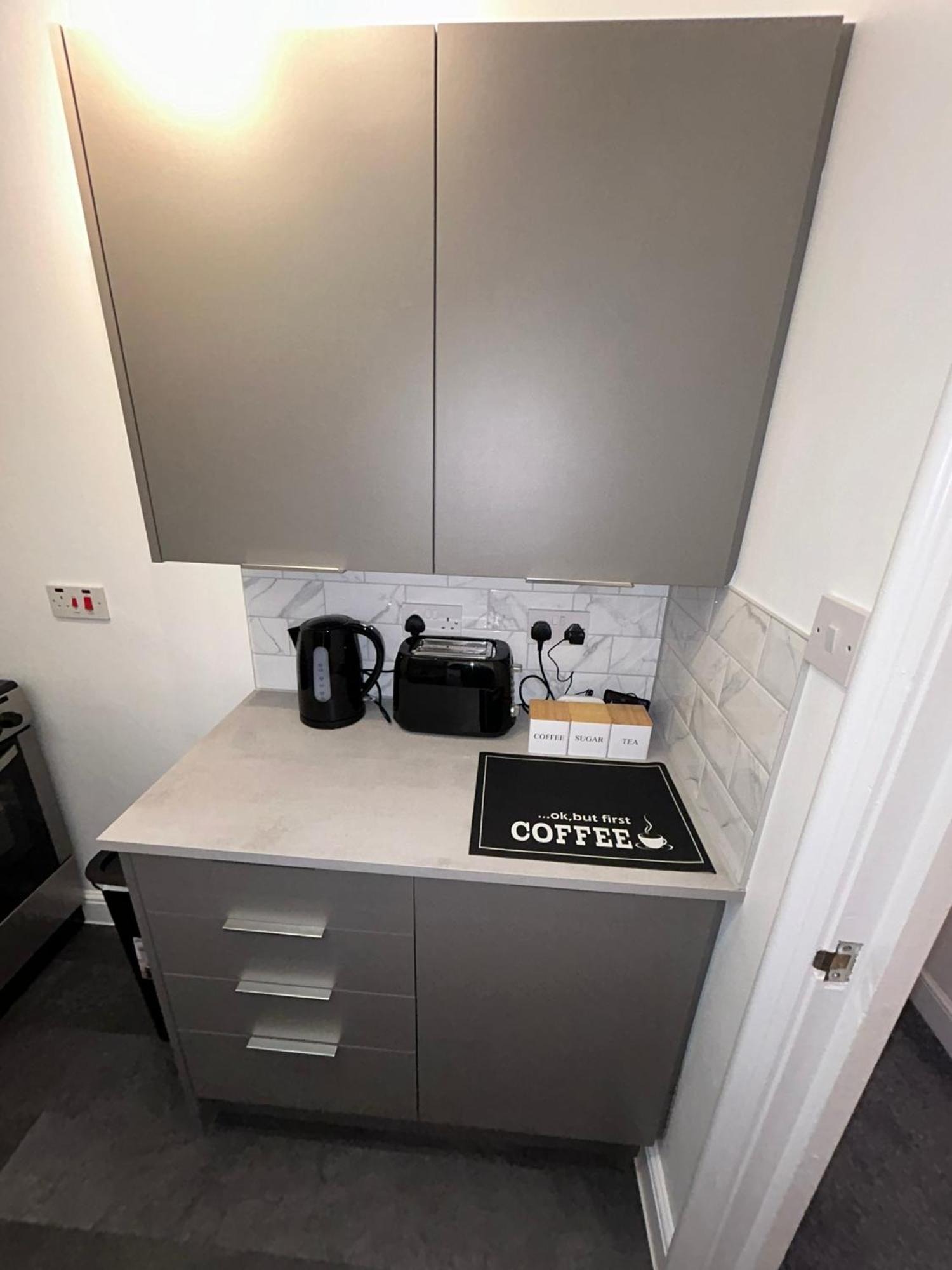 Brand New Modern Apartments Steps From Gloucester Quays Bagian luar foto