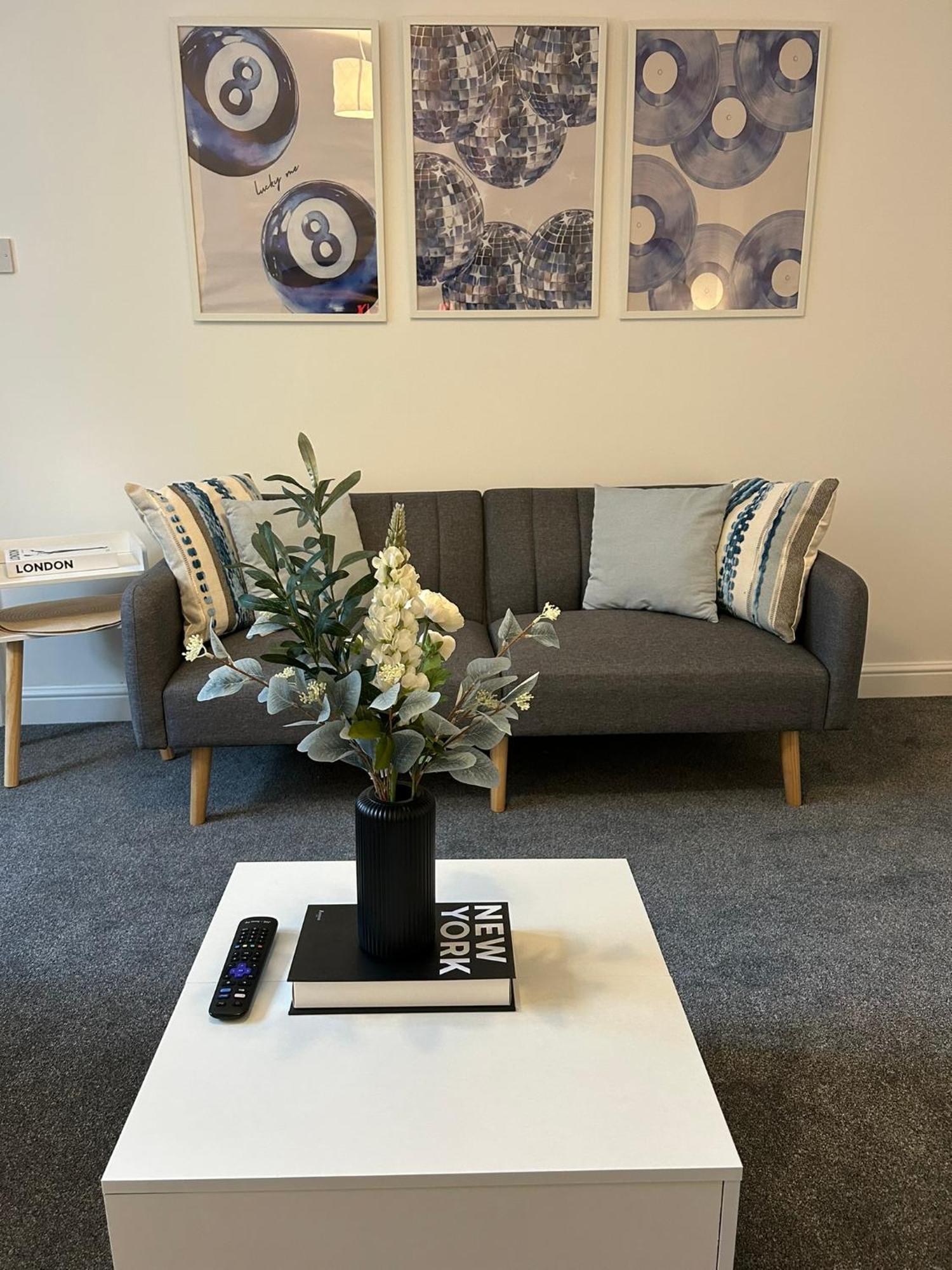 Brand New Modern Apartments Steps From Gloucester Quays Bagian luar foto
